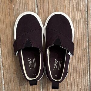 TOMS Toddler Slip-On Sneakers in Black with White Soles